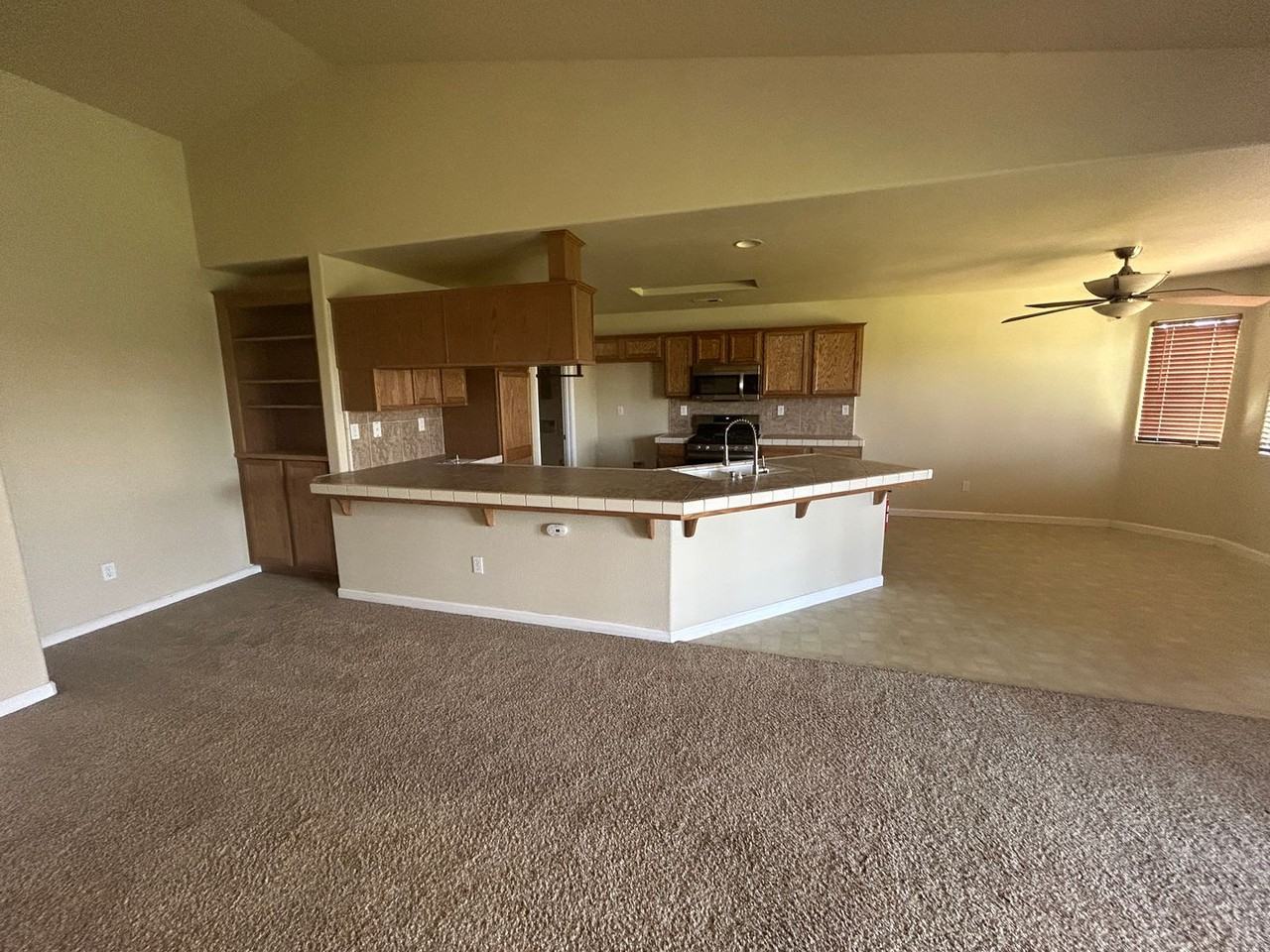 2416 Glacier Way - Photo 2 of 27