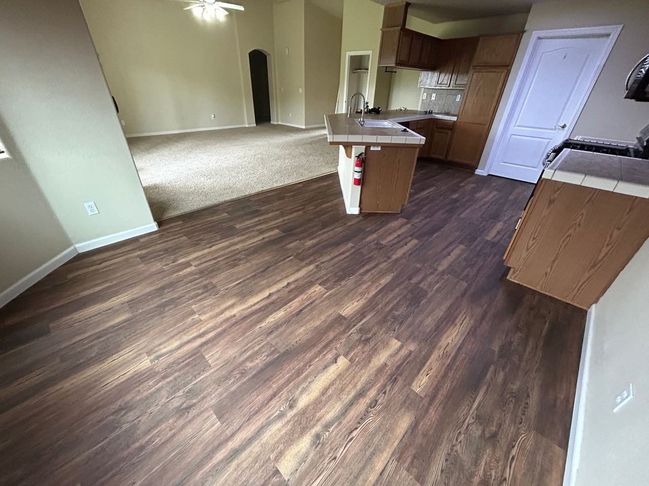 2416 Glacier Way - Photo 4 of 27
