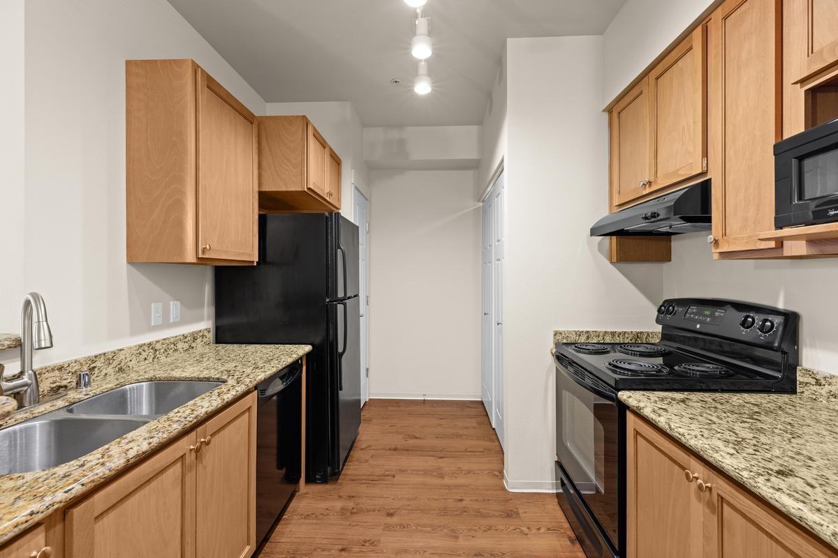 3003 Queensgate Drive - Photo 4 of 16