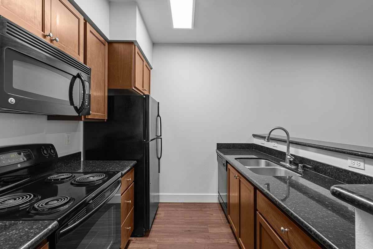 3003 Queensgate Dr - Photo 3 of 16