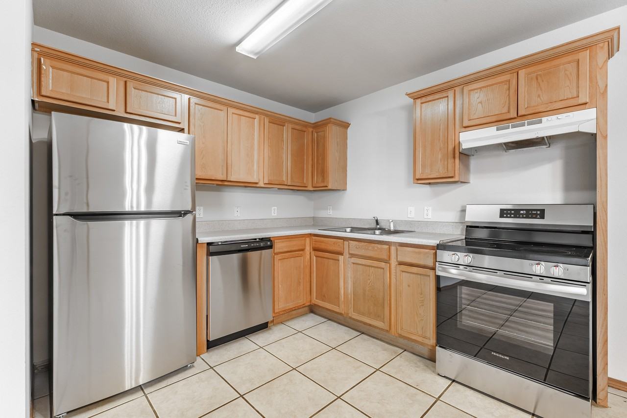 417 E Southern Trace Dr - Photo 3 of 26