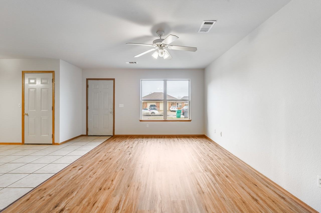 417 E Southern Trace Dr - Photo 6 of 26