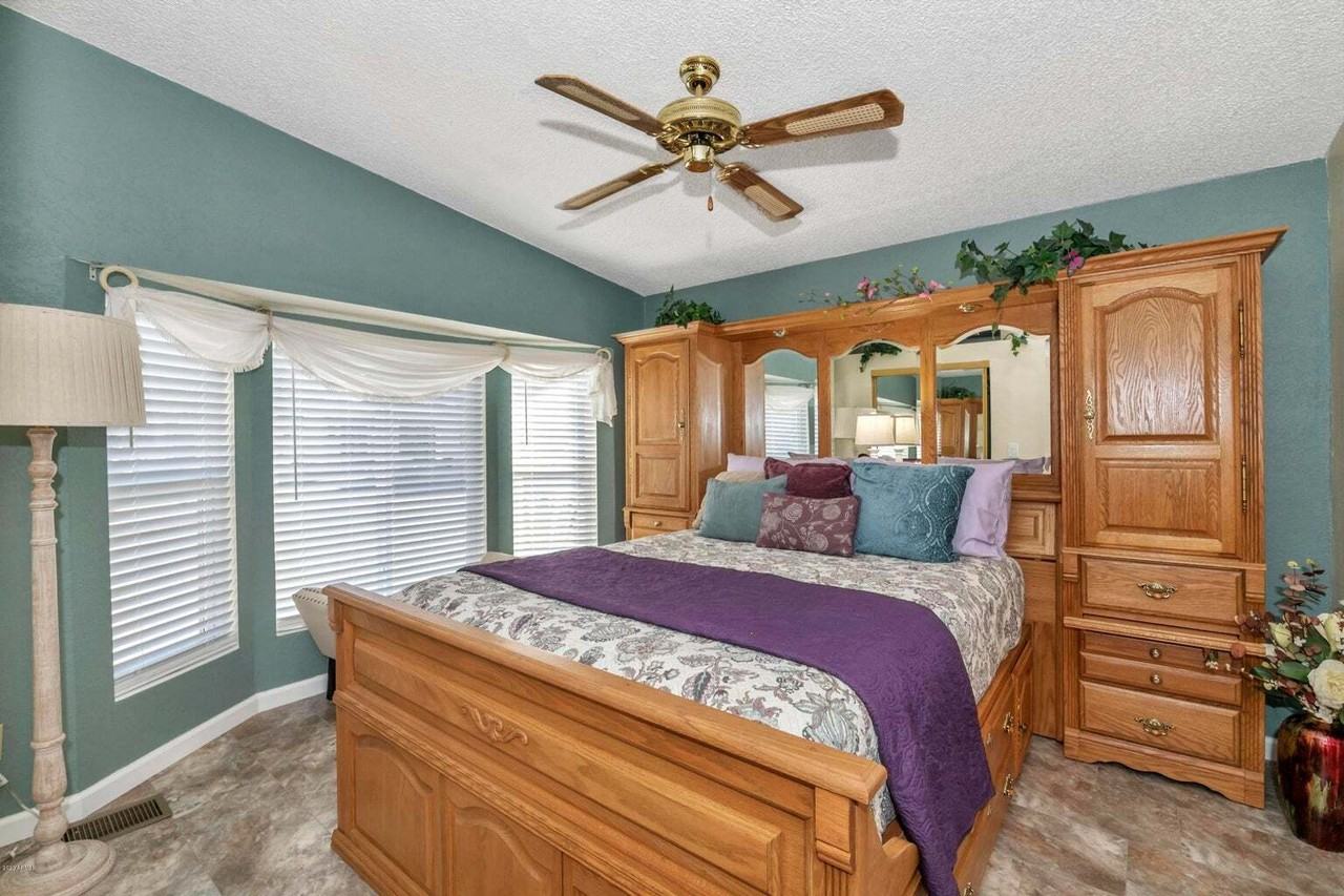 6242 S Cypress Point Dr - Photo 3 of 11