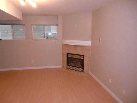 2192 Parkway Blvd - Photo 2 of 7