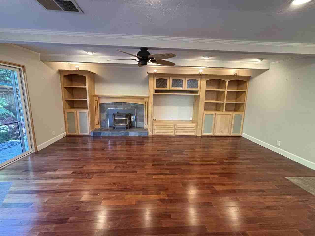 1242 Morning Glory Dr - Photo 5 of 26