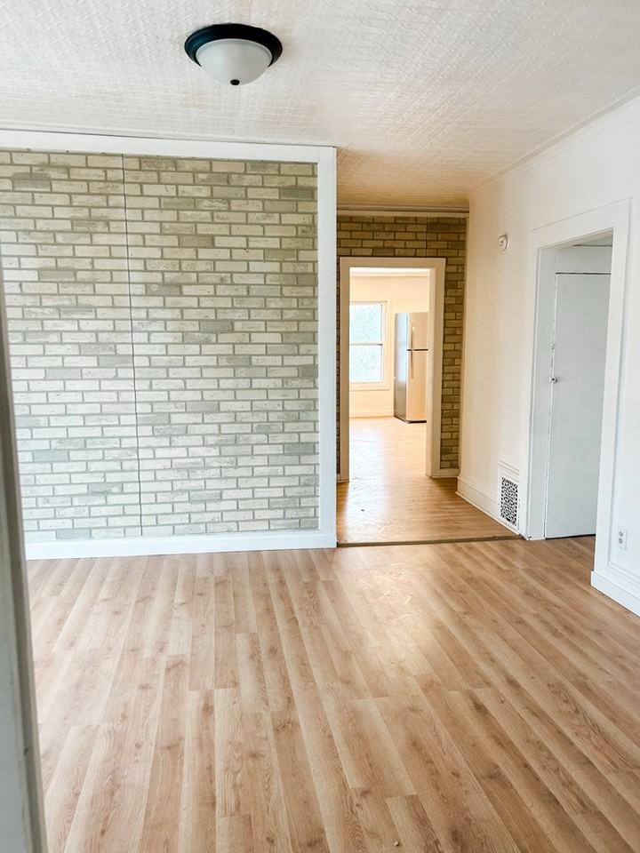 227 S Marr St - Photo 2 of 8