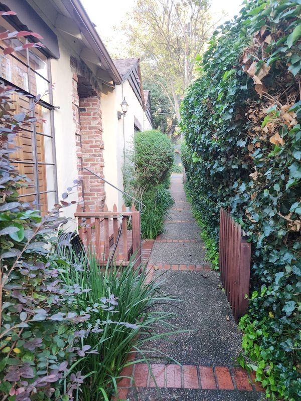 1679 Carmel Dr - Photo 2 of 23