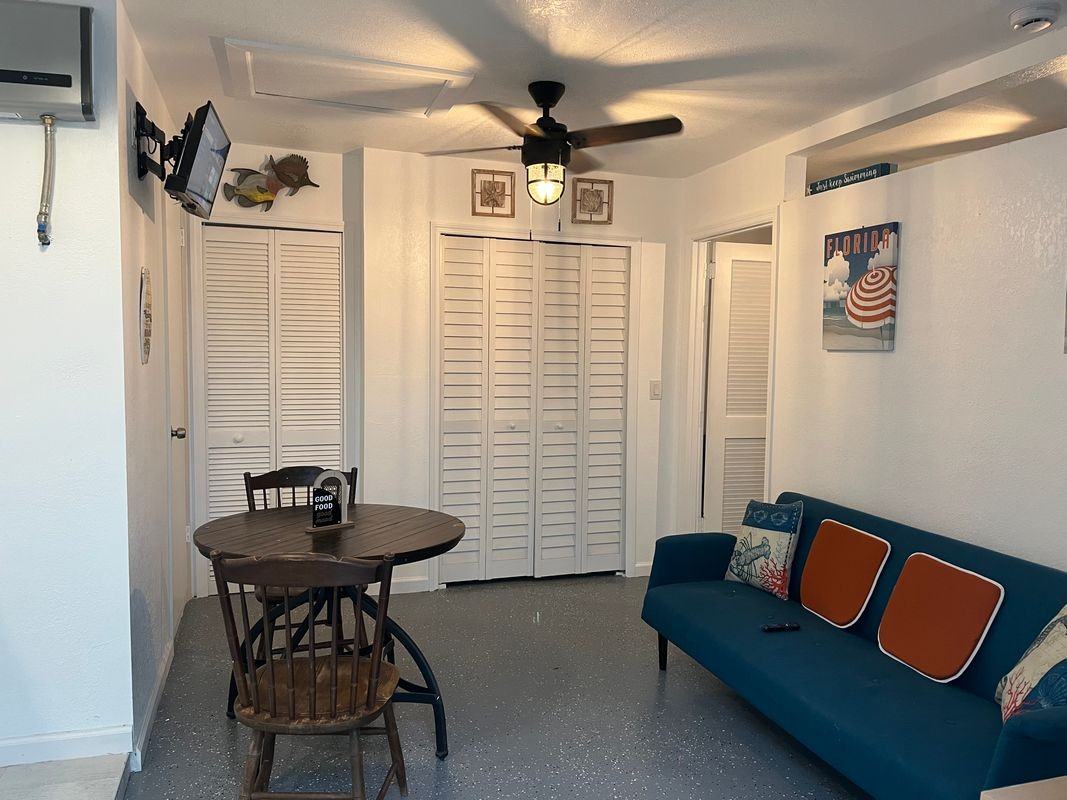 2740 Velma St - Photo 2 of 13