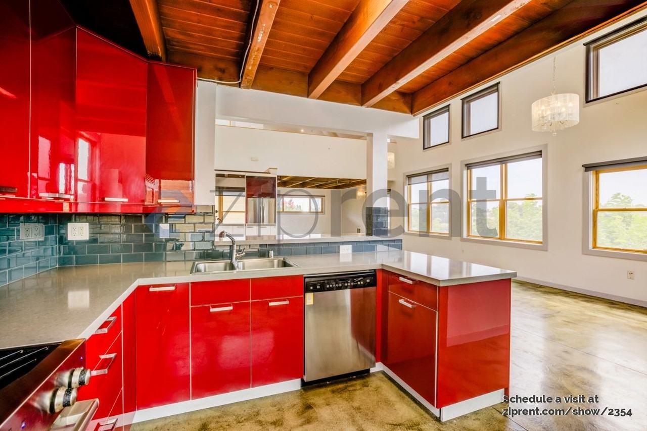 2875 Glascock St #214 - Photo 4 of 21