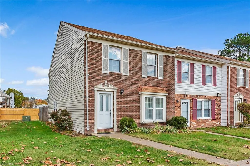 524 Hollomon Dr - Photo 2 of 11