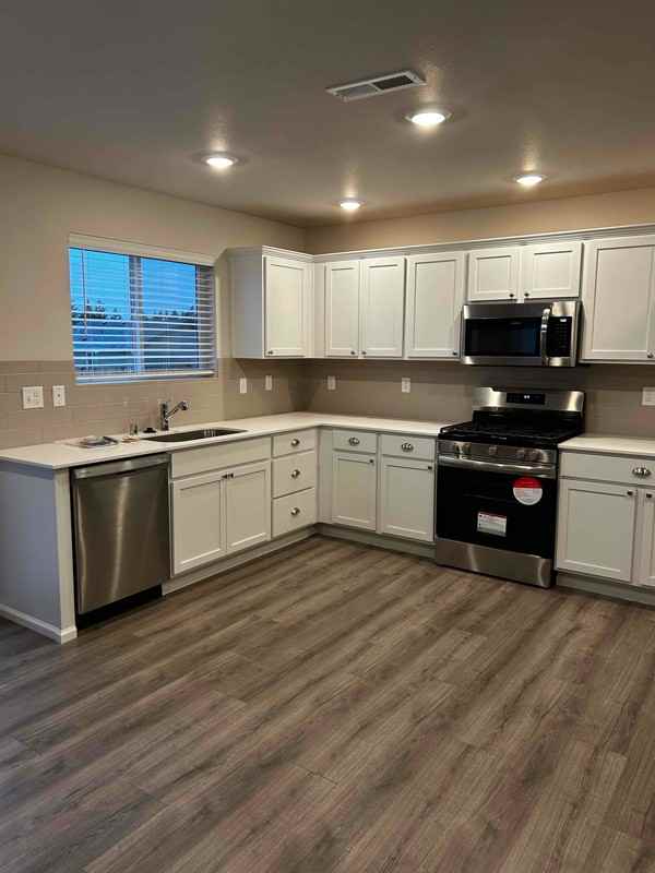 160 Ne Olympic Rdg - Photo 3 of 13