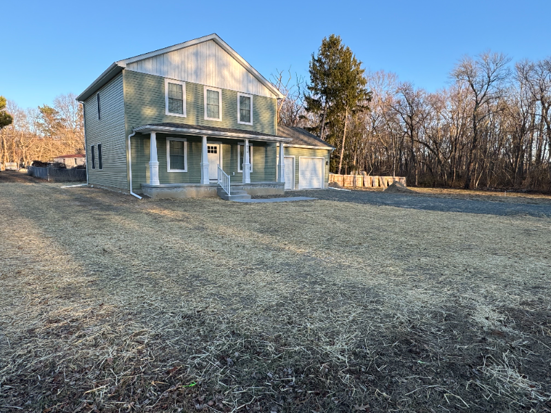 928 Peachtree Run - Photo 2 of 20