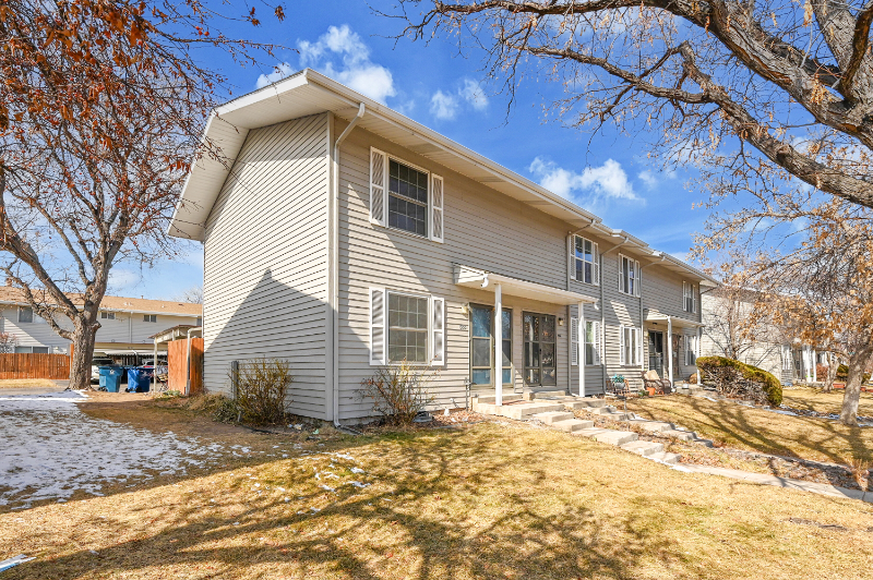 1953 S Oswego Way - Photo 3 of 18