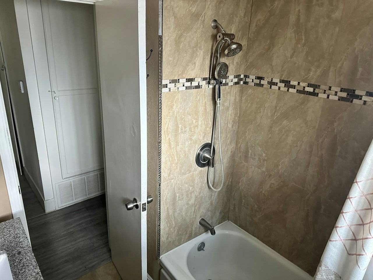 15306 El Camino Avenue, Unit 1 - Photo 3 of 8