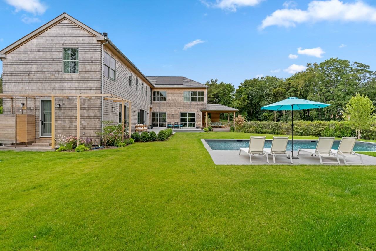 26 Georgian Ln - Photo 3 of 27