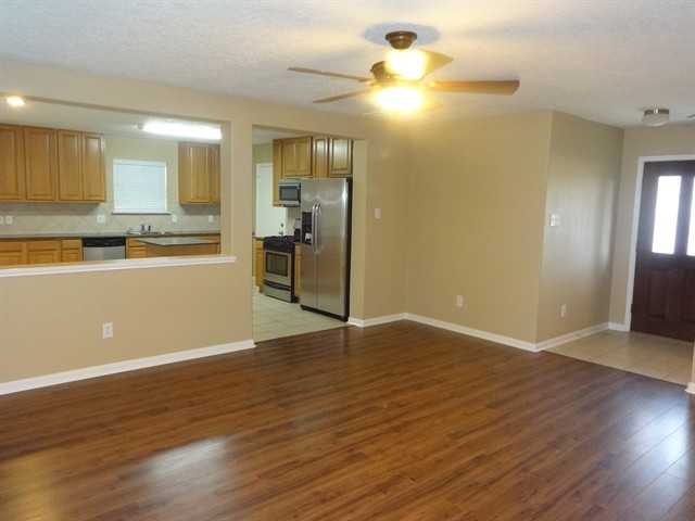 3414 Legends Wild Dr - Photo 3 of 16