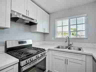 4546 60th Street - Photo 3 of 23