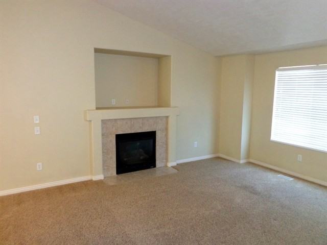 6647 Taunton Ln - Photo 2 of 12