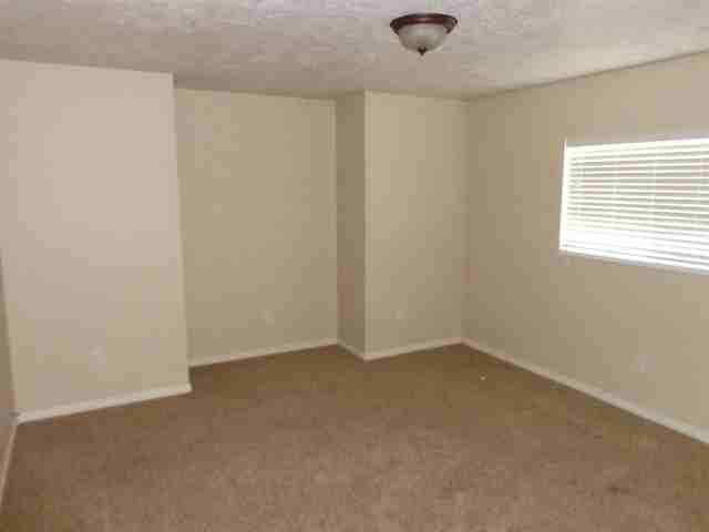 6647 Taunton Ln - Photo 3 of 12