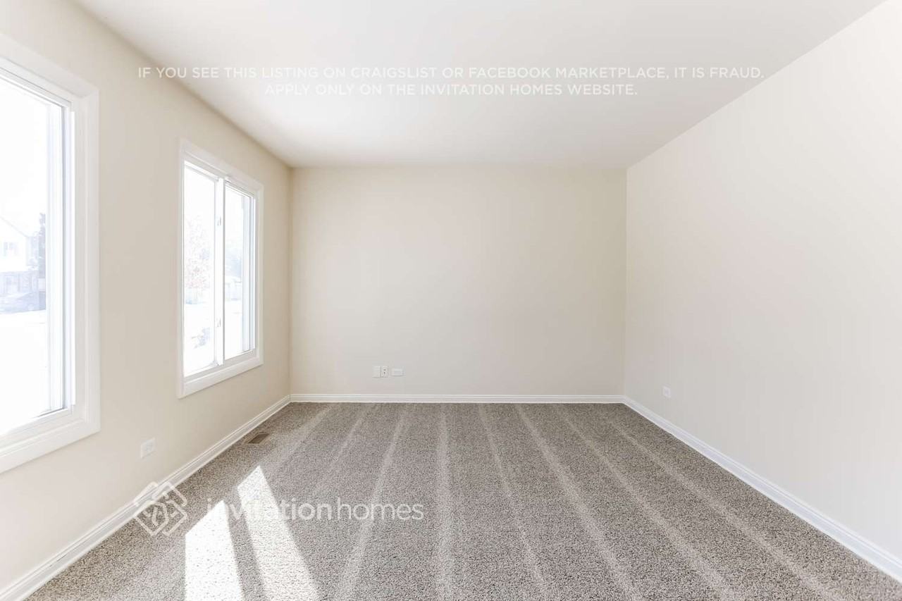 2S526 Cynthia Dr - Photo 7 of 16