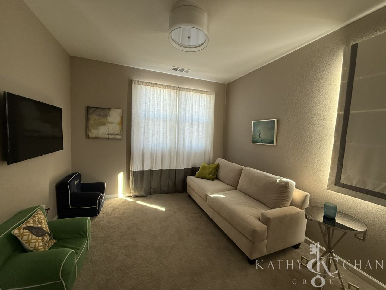 873 Saratoga Dr - Photo 2 of 18