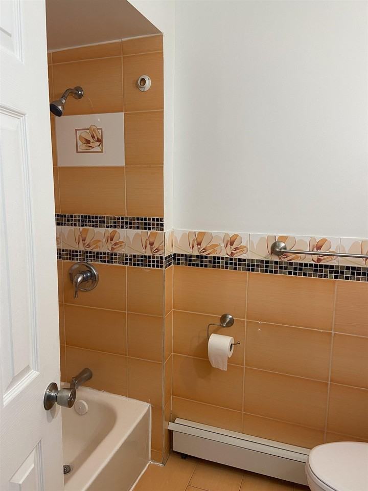 121 Garfield Ave #2 - Photo 7 of 10