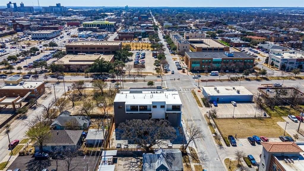 1023 Lipscomb St #302 - Photo 4 of 28