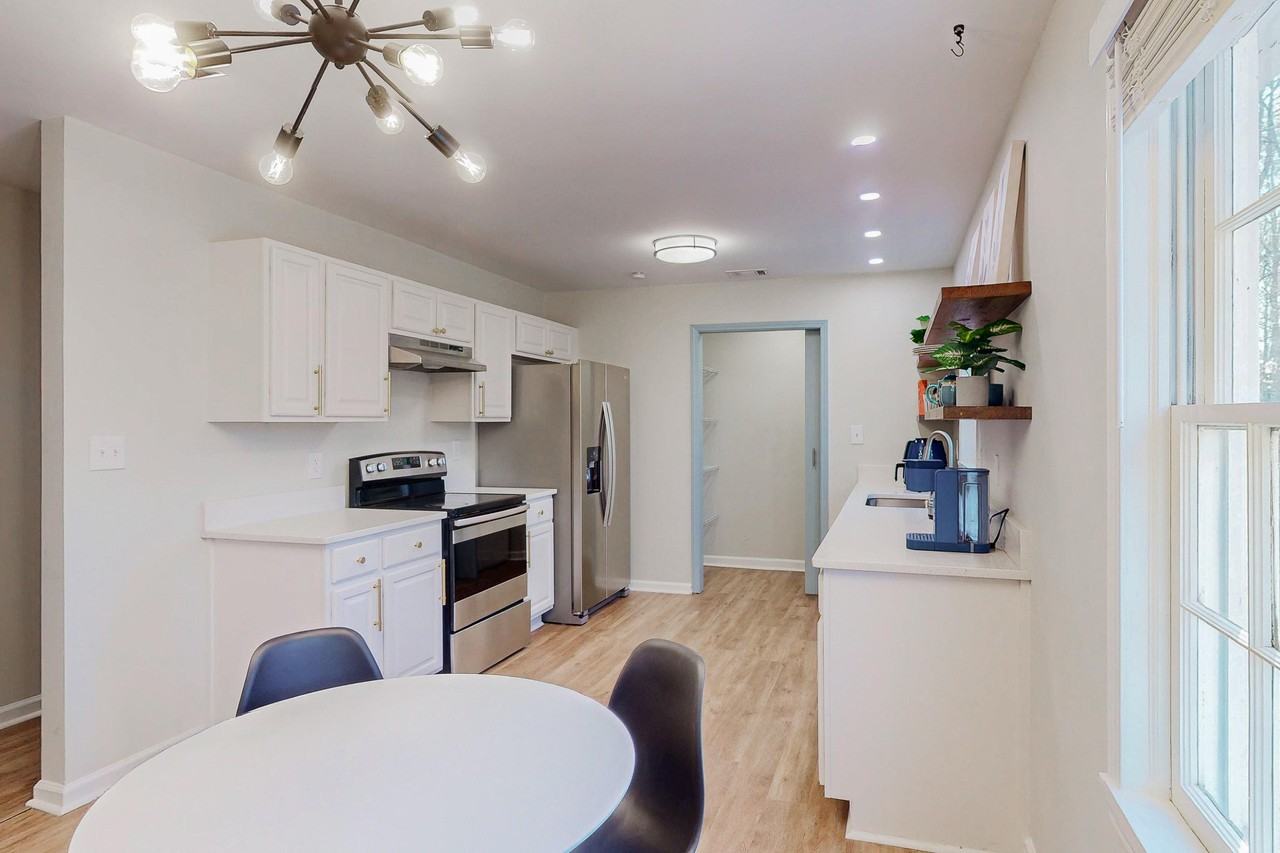 Regency Way Se - Photo 7 of 21