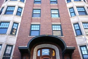 featured image of 352 State St Apt 6a