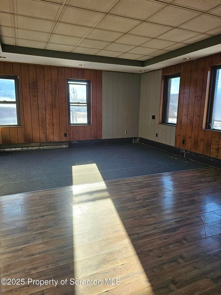 129 River St - Photo 2 of 5