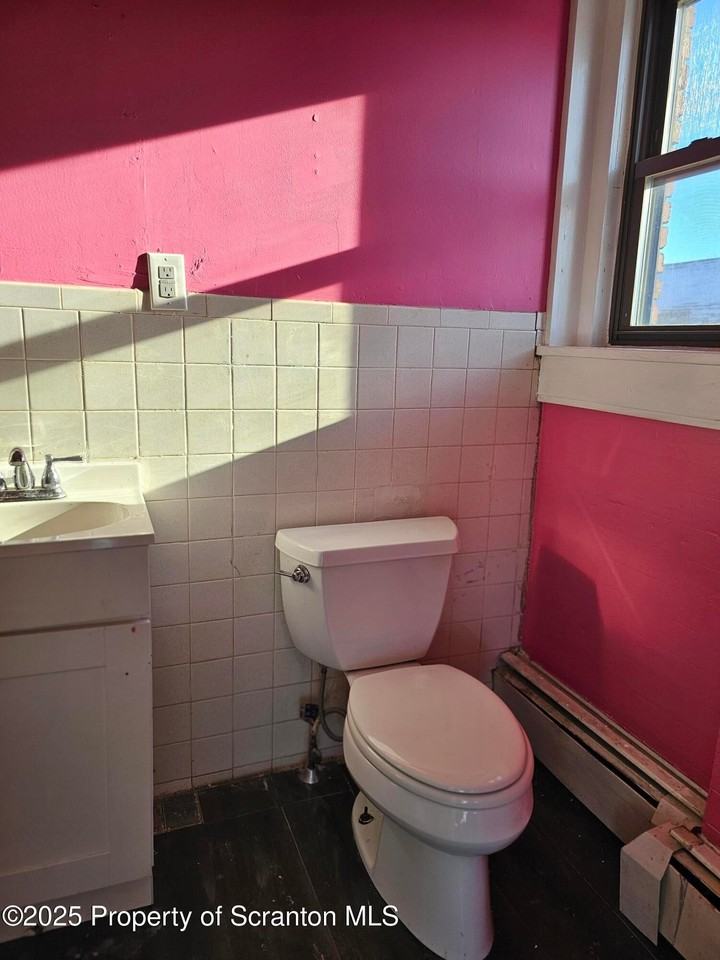 129 River St - Photo 5 of 5