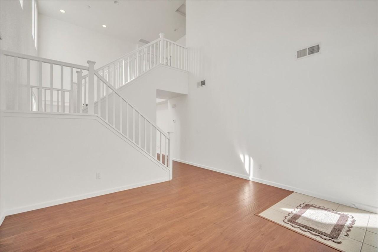 3497 Loggerhead Way - Photo 4 of 30