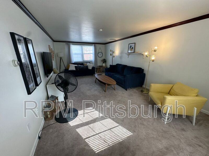 3987 Logans Ferry Rd - Photo 3 of 17