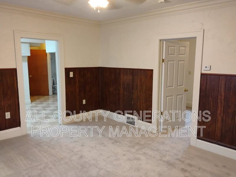 3442 W 58th St - Photo 2 of 15