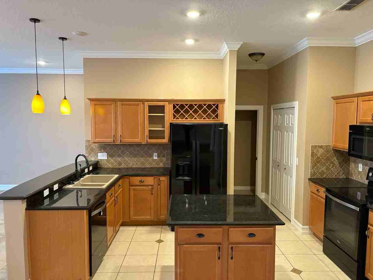 878 Oakbranch Pl - Photo 4 of 27