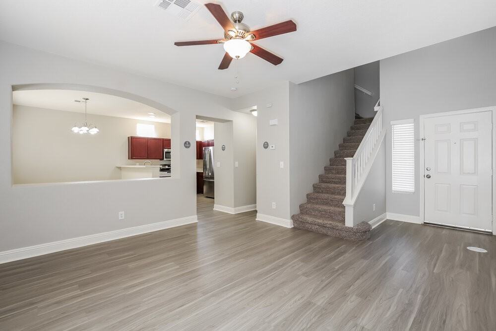 6108 Soft Springs Ave - Photo 4 of 17