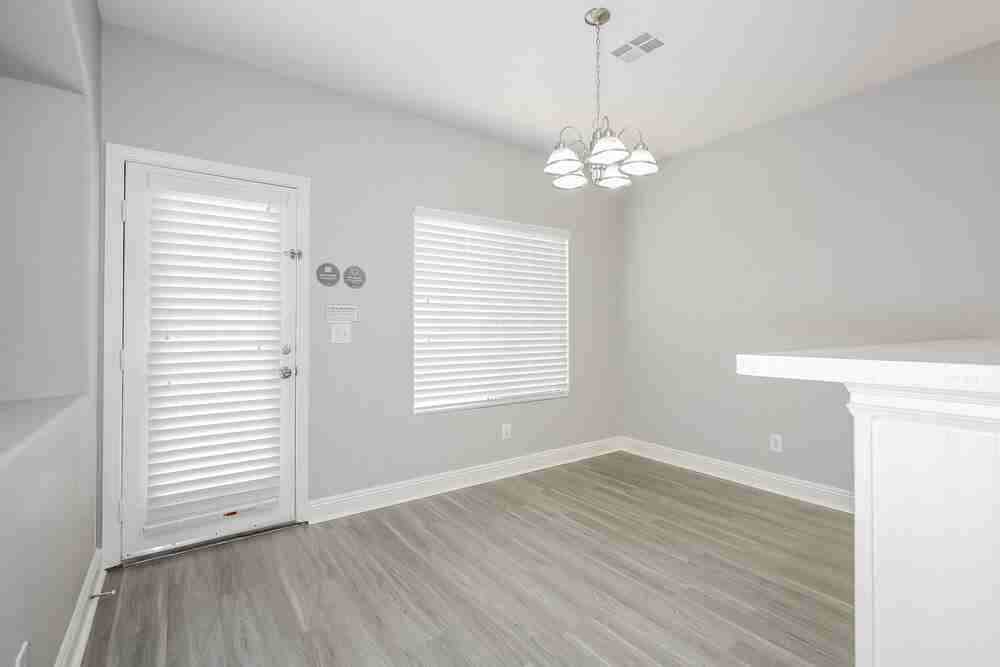 6108 Soft Springs Ave - Photo 7 of 17