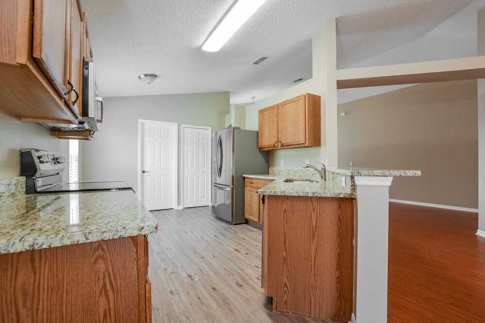 205 Tree Branch Ln - Photo 4 of 16