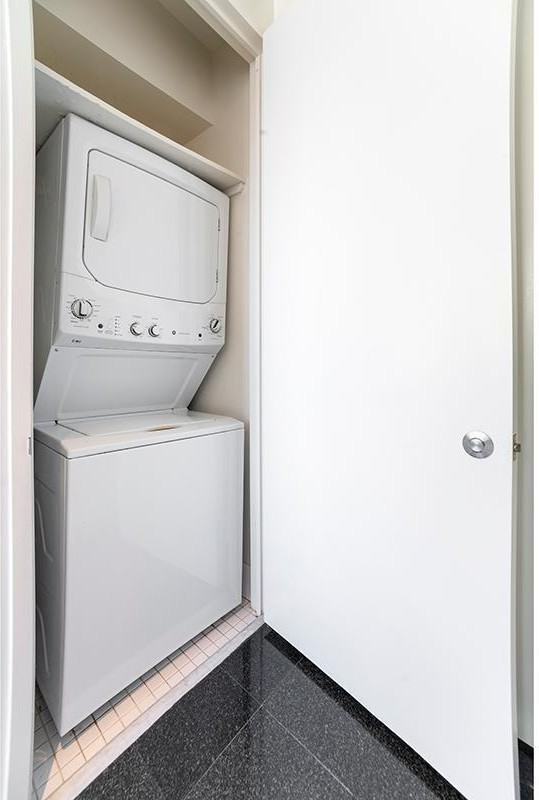 E 39th St #23D - Photo 4 of 8