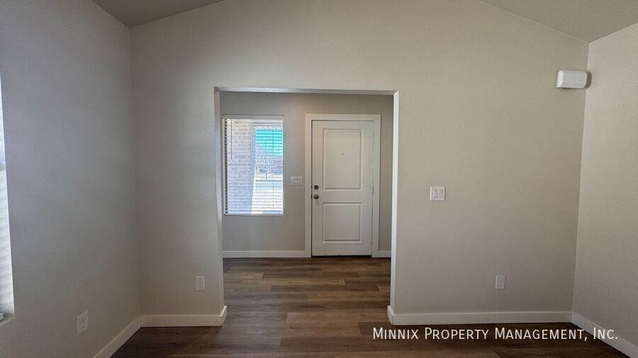 7704 Elm Ave - Photo 7 of 22