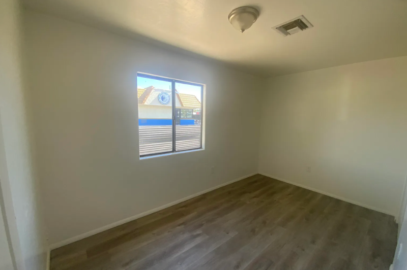 1460 W Saint Marys Rd - Photo 6 of 18