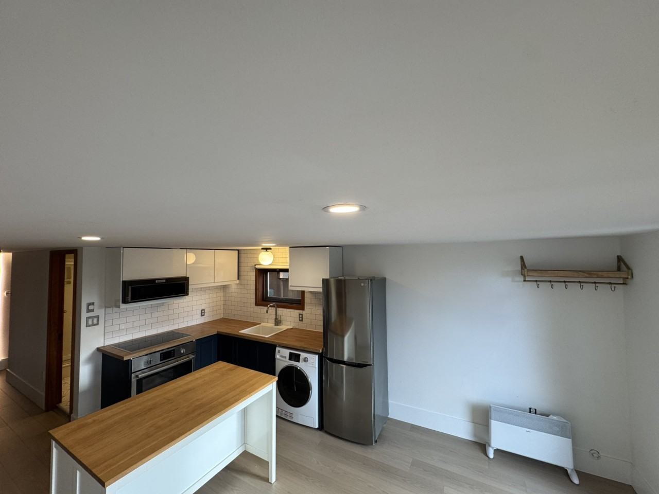 Seventh Ave - Photo 3 of 13