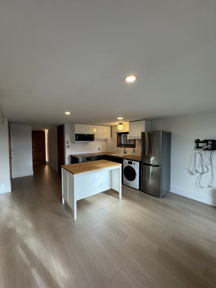 Seventh Ave - Photo 4 of 13