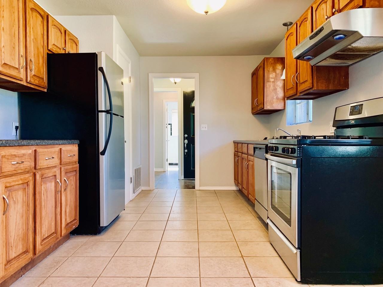 3025 Nw 69th St - Photo 3 of 13