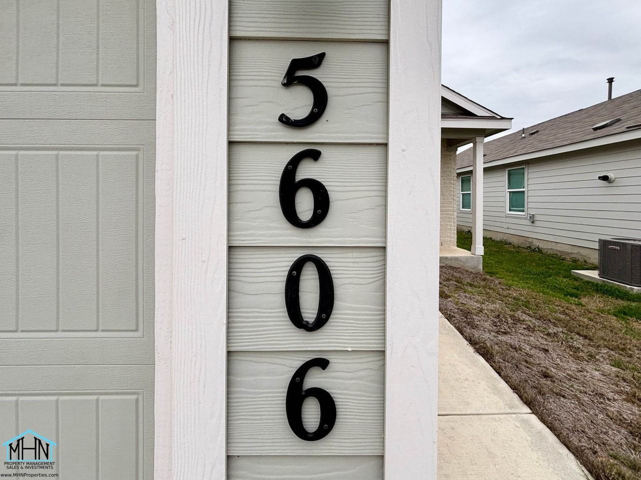 5606 Dewberry Run - Photo 3 of 15