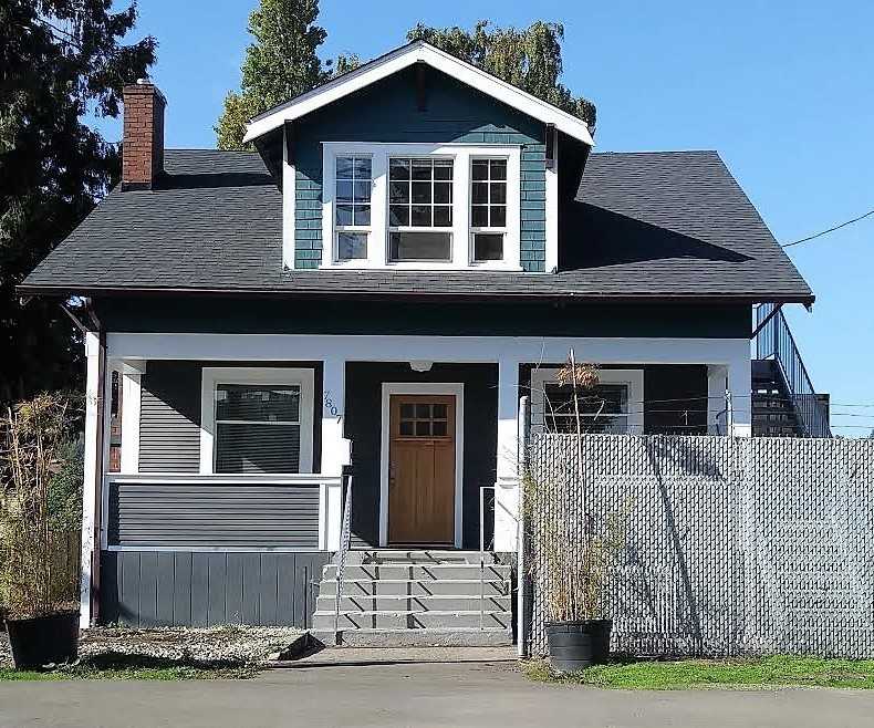 7807 8th Ave S #C - Photo 3 of 10