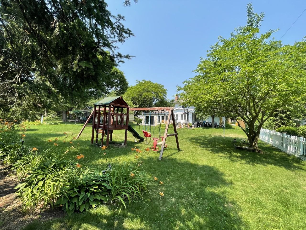 3134 Ashford Ln #NA - Photo 2 of 19