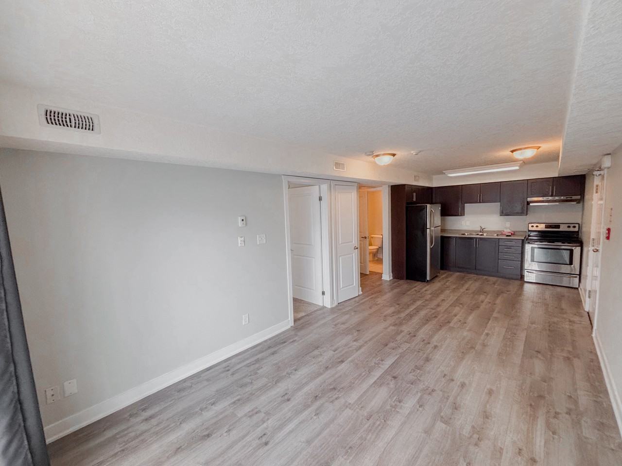 185 Windale Crescent #11B - Photo 3 of 32