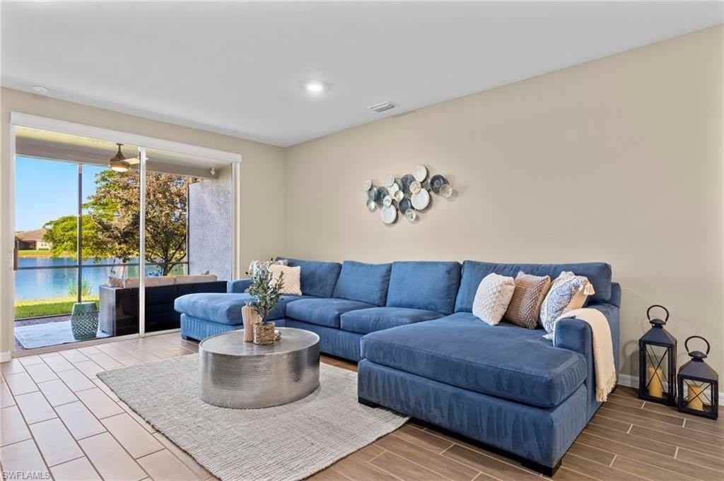 14644 Edgewater Circle - Photo 2 of 32