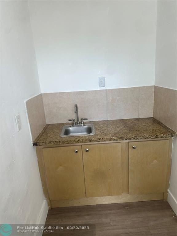 6541 Miramar Pkwy - Photo 5 of 12